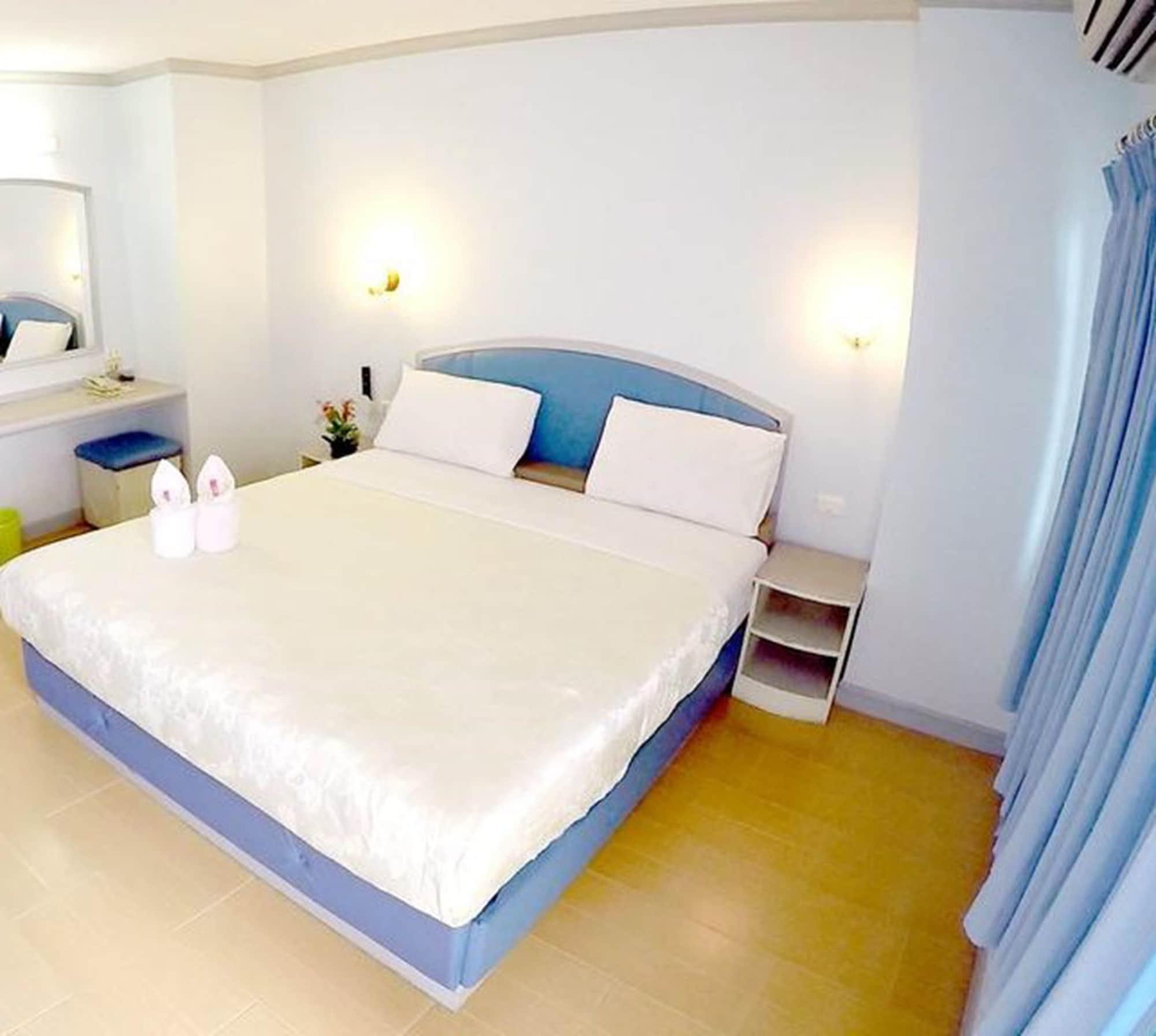 P.A. Place Hotel Nakhon Sawan Esterno foto